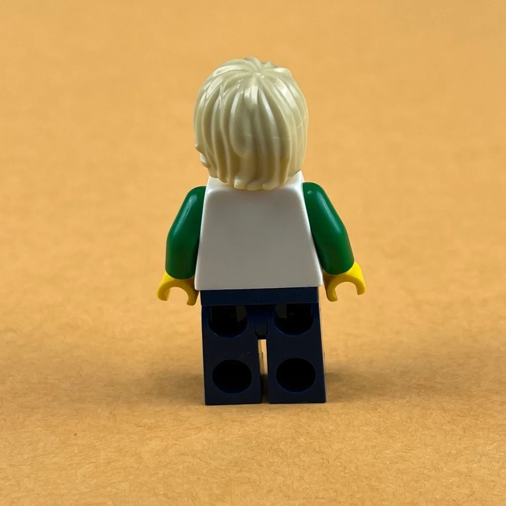 LEGO City Minifigure Skateboarder Boy 31067 no skateboard 2”